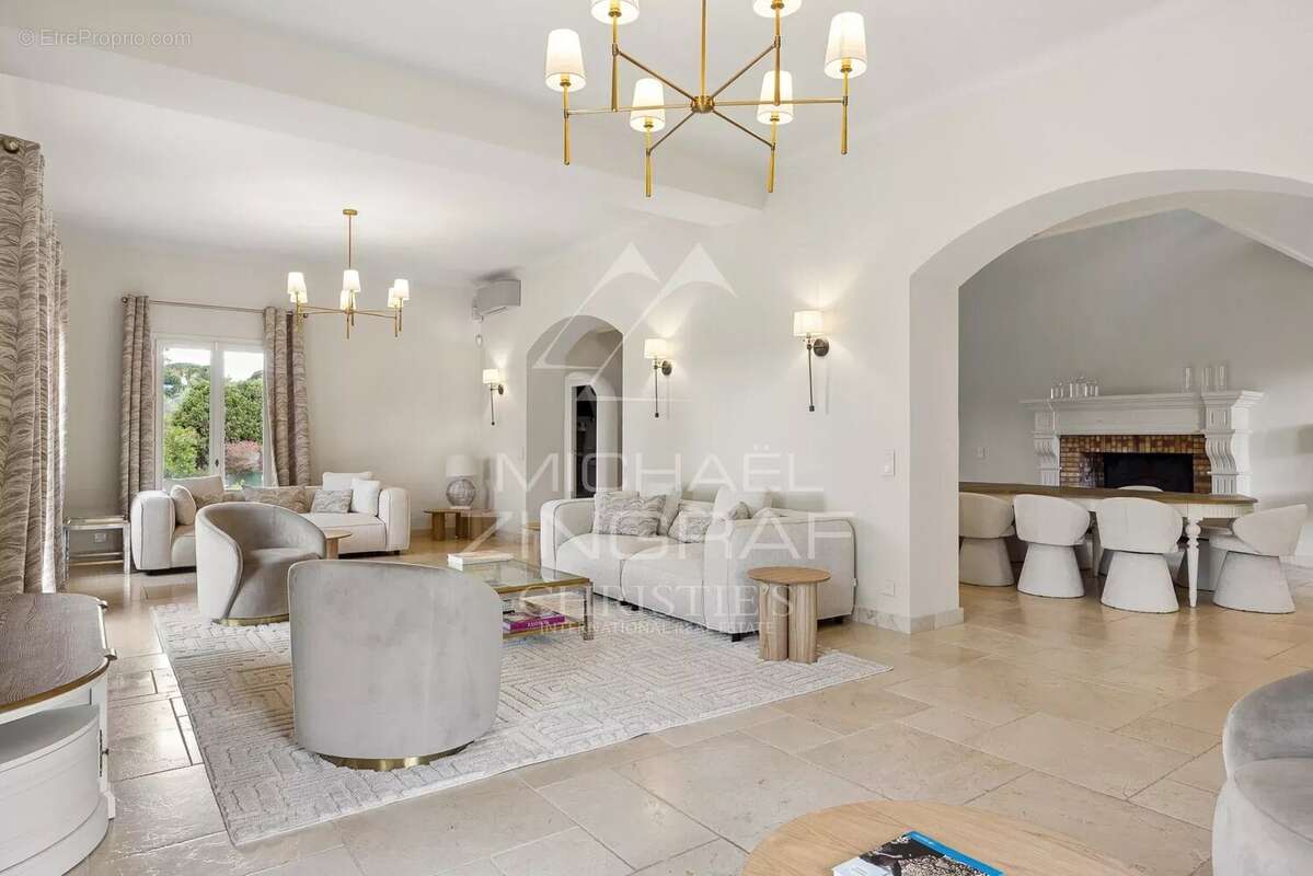 Maison à ANTIBES