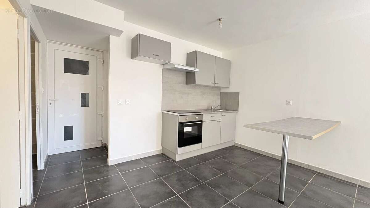 Appartement à PORT-DE-BOUC