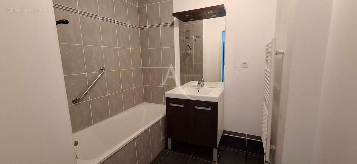 Appartement Nantes  - 4 Chambres, Box et stationnement sécurisé, Terrasse 39 m2 - photo 10