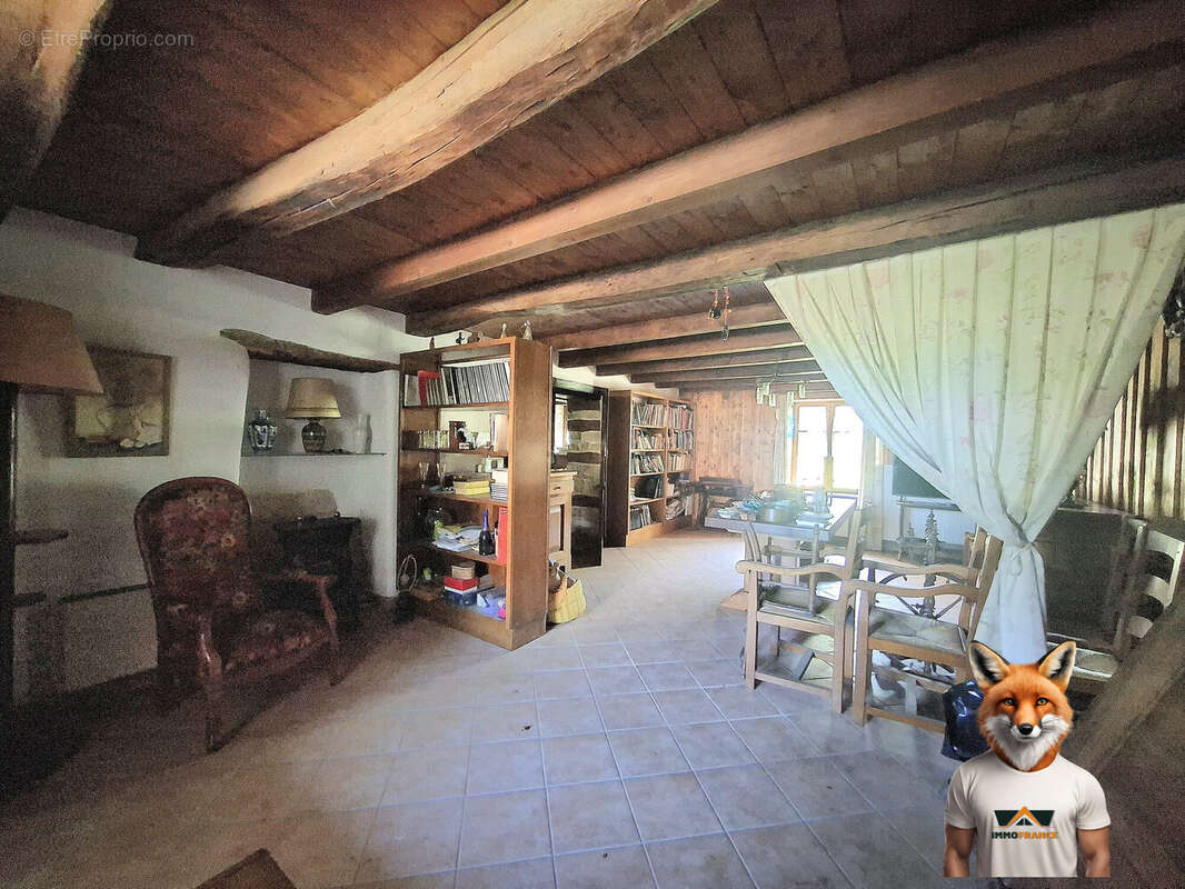 Maison à CHASSAGNE-SAINT-DENIS