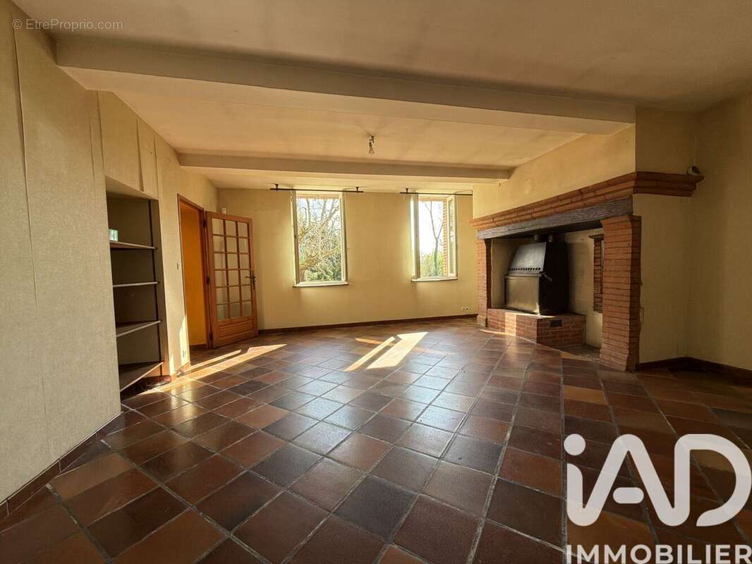 Maison 135 m² à Reynies  - photo 3