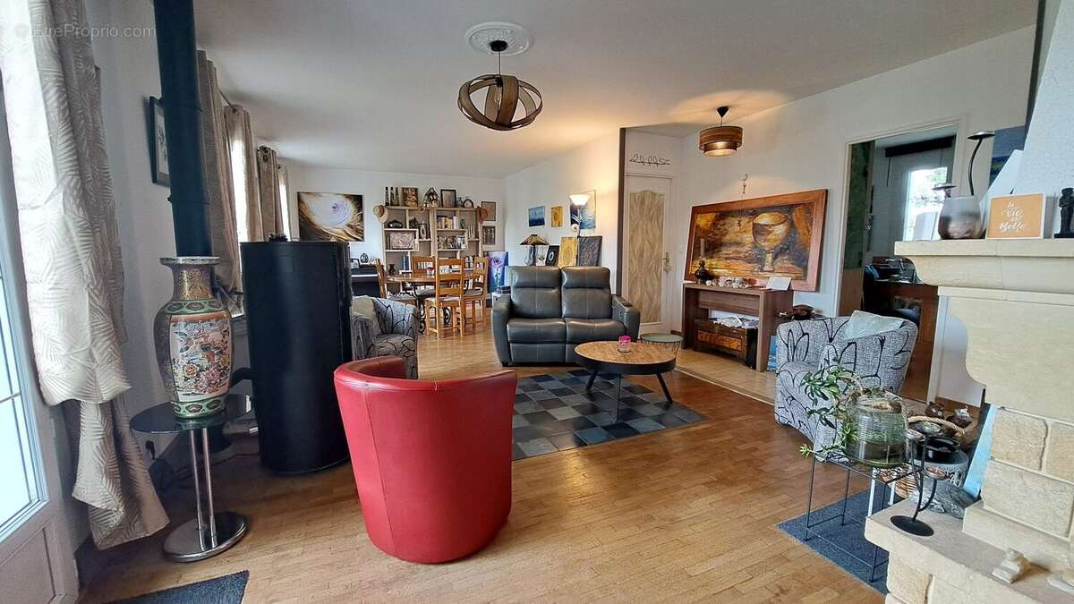 Maison à BENASSAY