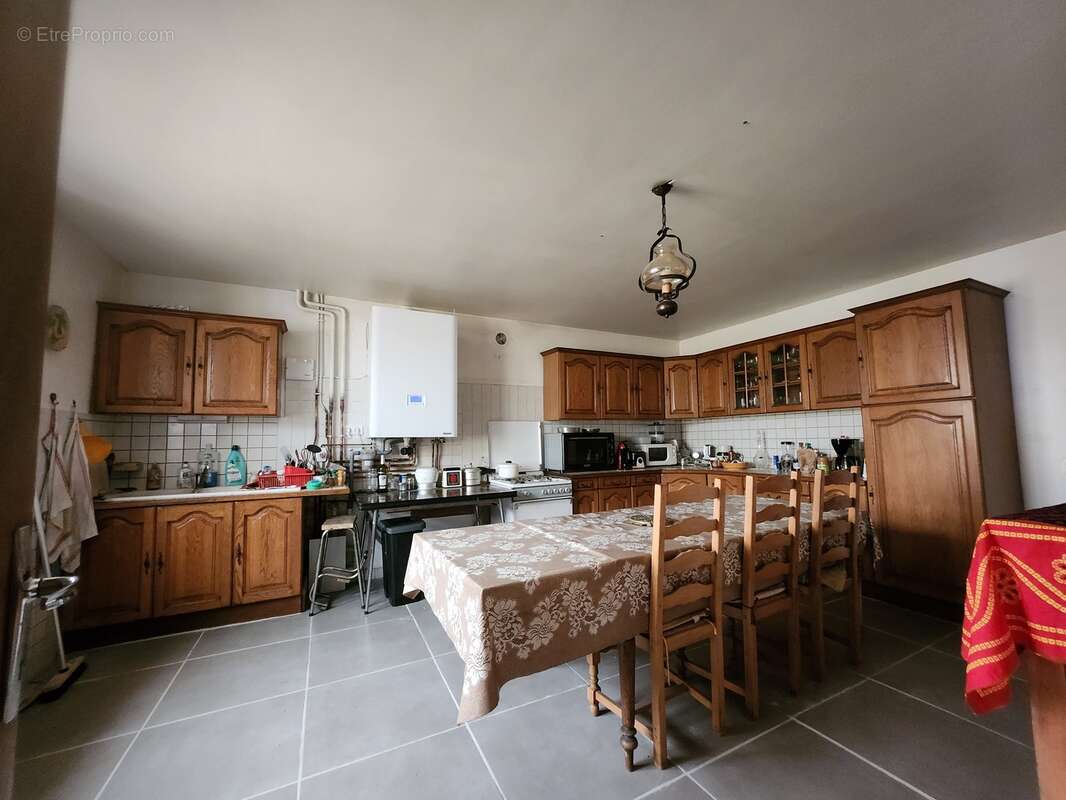 Maison à BUSSIERE-GALANT