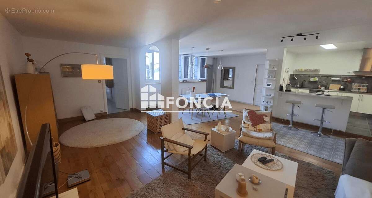 Appartement à CHARLEVILLE-MEZIERES