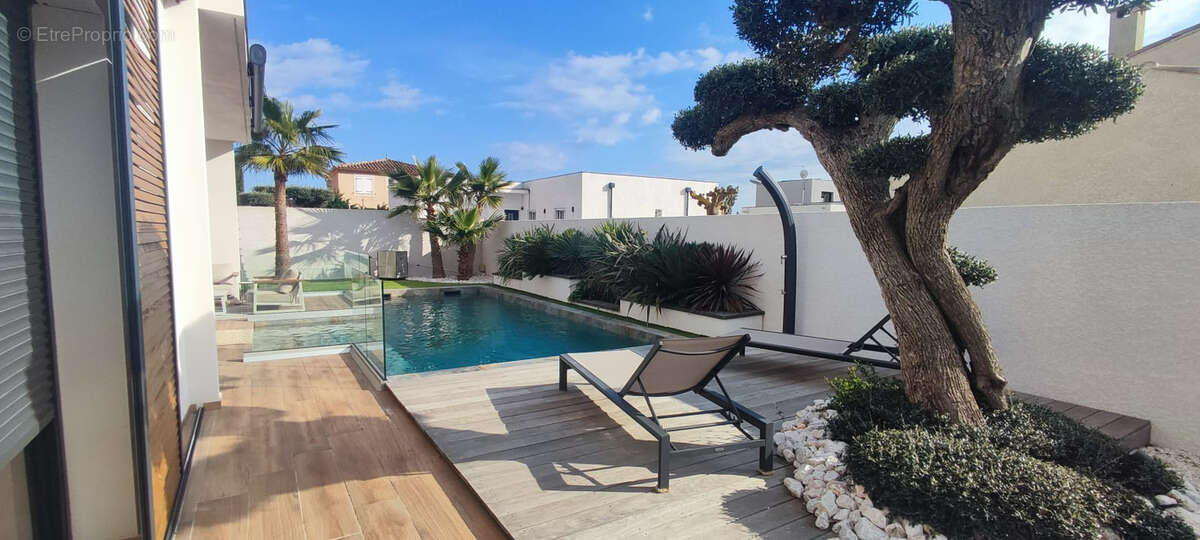 Maison à VIAS