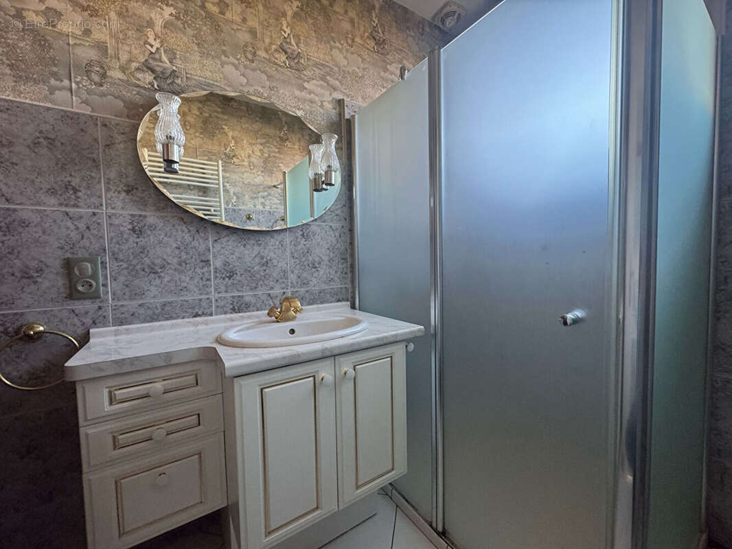 Maison à FLEURY-LES-AUBRAIS