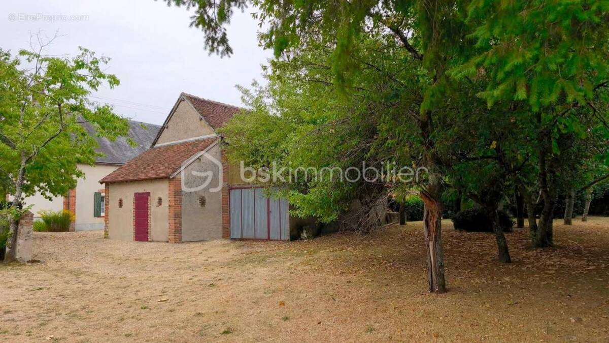 Maison à COULLONS