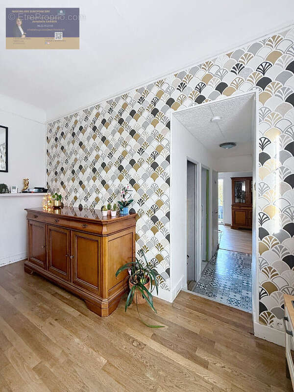 Maison à LA CHAPELLE-SAINT-LUC