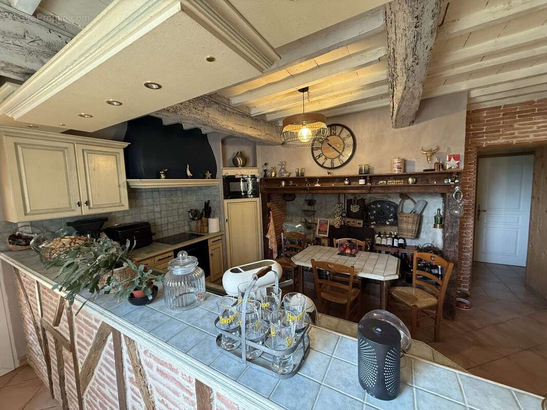 maison-ancienne-6-pieces-masseube-32140-cuisine - Maison à MASSEUBE