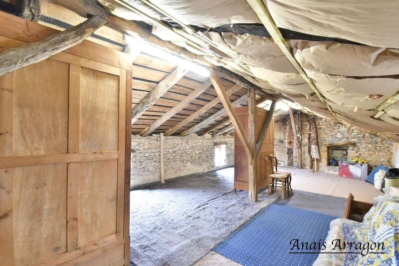 Maison à SAINT-FRONT-SUR-LEMANCE