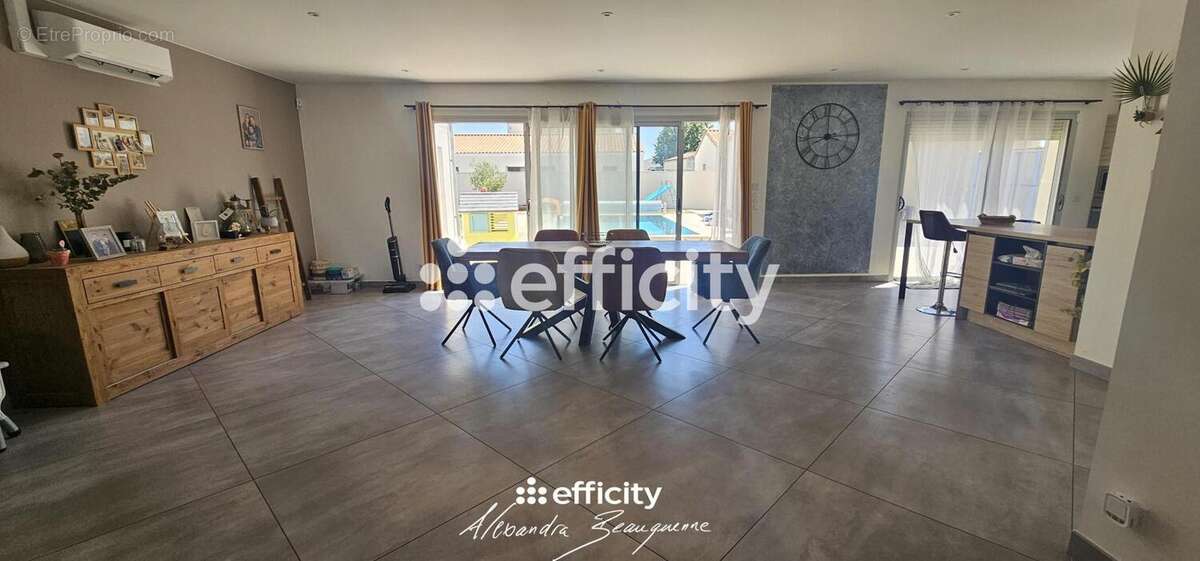 Maison 156 m² à Fors  - photo 10
