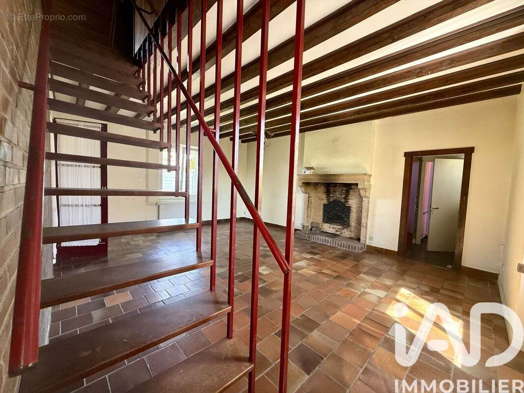 Maison 137 m² à Neuvy-Grandchamp  - photo 9