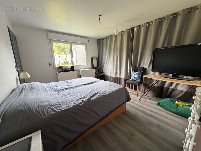 À quelques minutes de Périers – Propriété avec habitation familiale, hangar professionnel et bureaux sur 4 104 m² (50) - photo 16