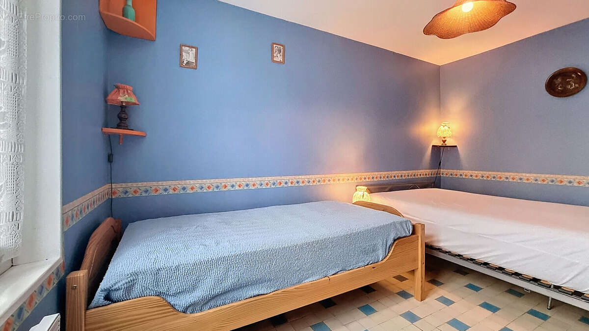 Maison à CHAMBON-SUR-LAC