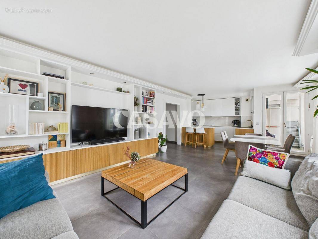 Appartement à CHARENTON-LE-PONT