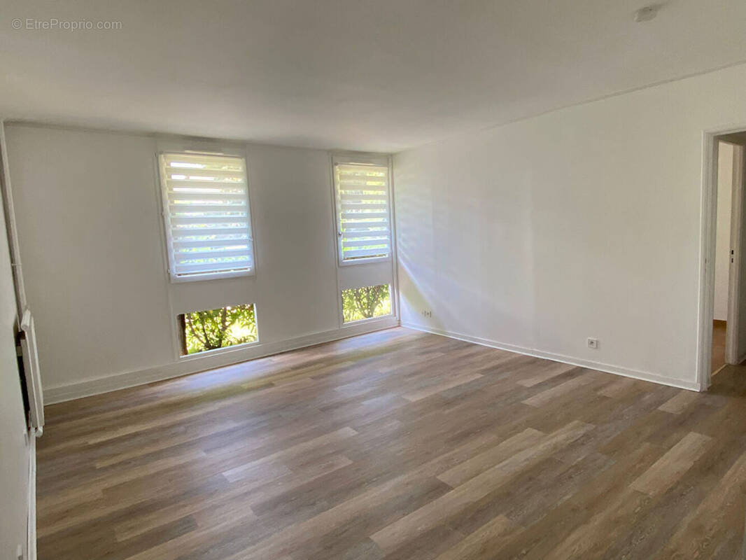 Appartement à HOUILLES