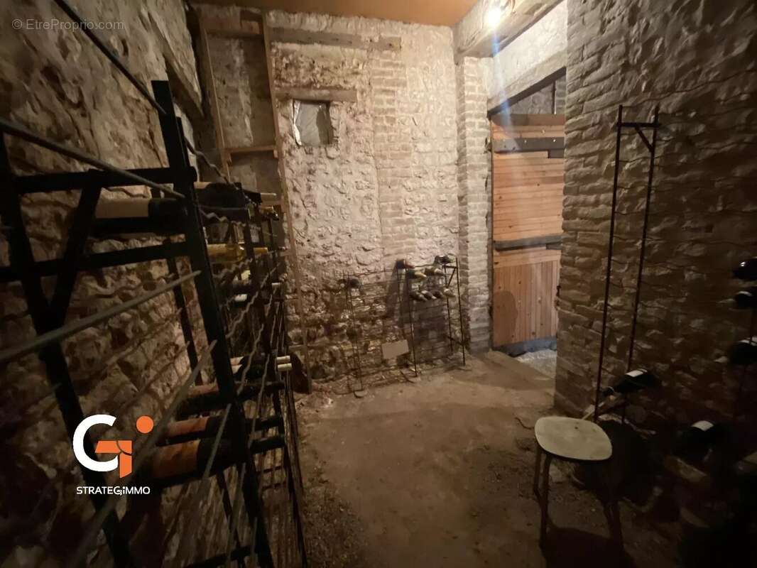 Maison à SAINT-ETIENNE-DU-ROUVRAY