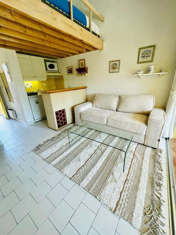Appartement à COGOLIN