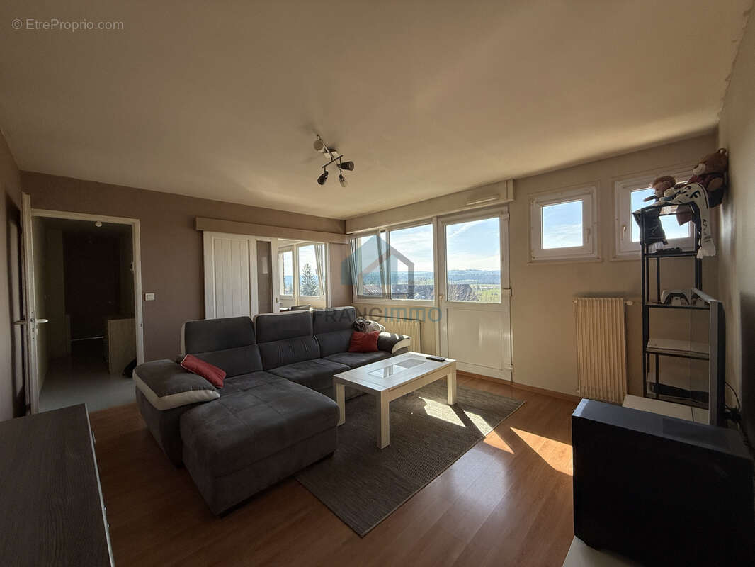 Appartement à MAICHE