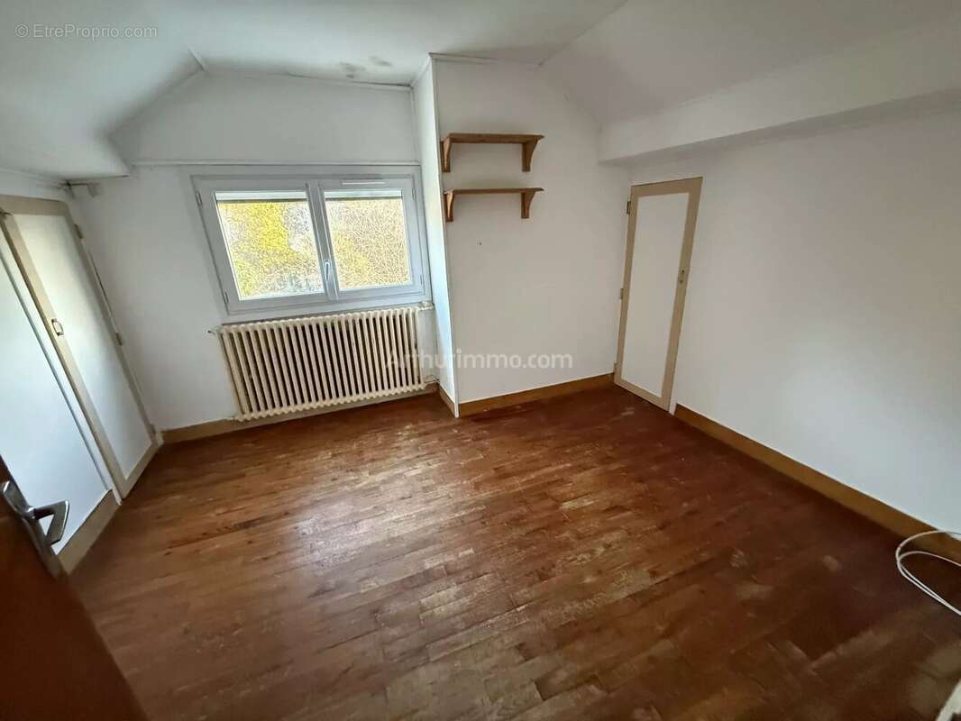 Maison à SOISY-SUR-SEINE