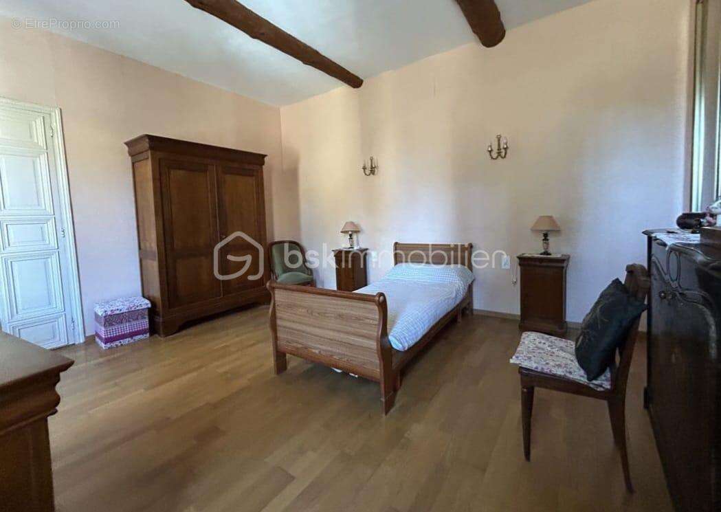 Maison de maître de 200m² - photo 14