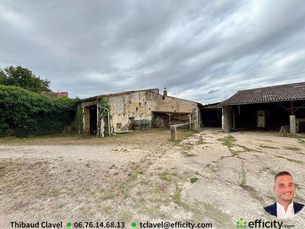 Appartement à CHAMPNIERS