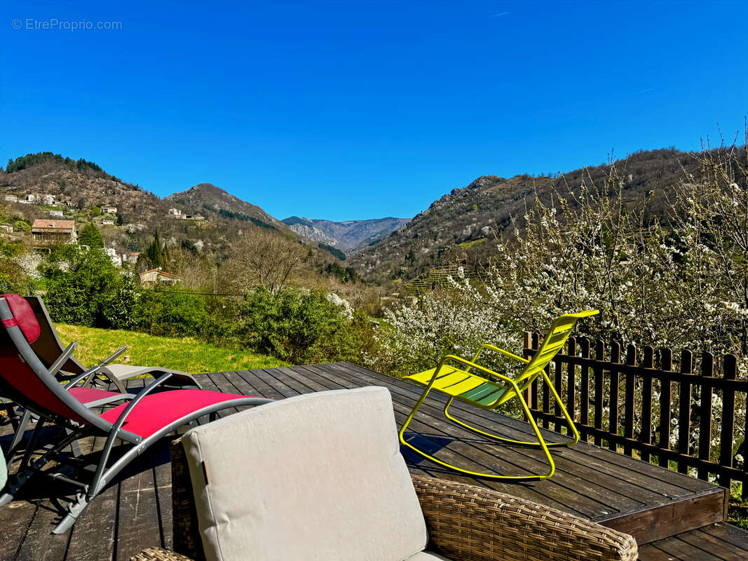 Maison à ANTRAIGUES-SUR-VOLANE