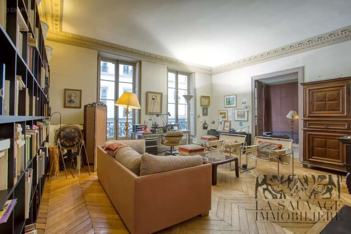 Appartement à PARIS-6E