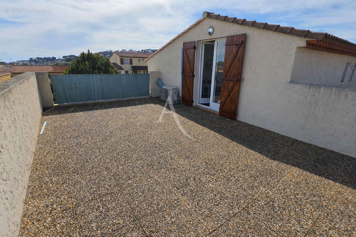 Appartement à CARQUEIRANNE