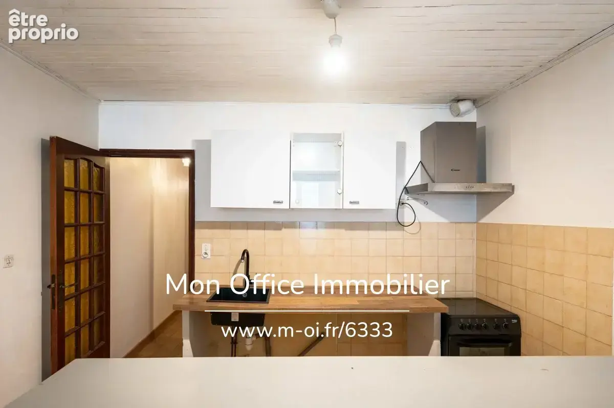 Référence : 6333-MTE. - Appartement 39m² - centre ville historique d'Embrun - photo 5