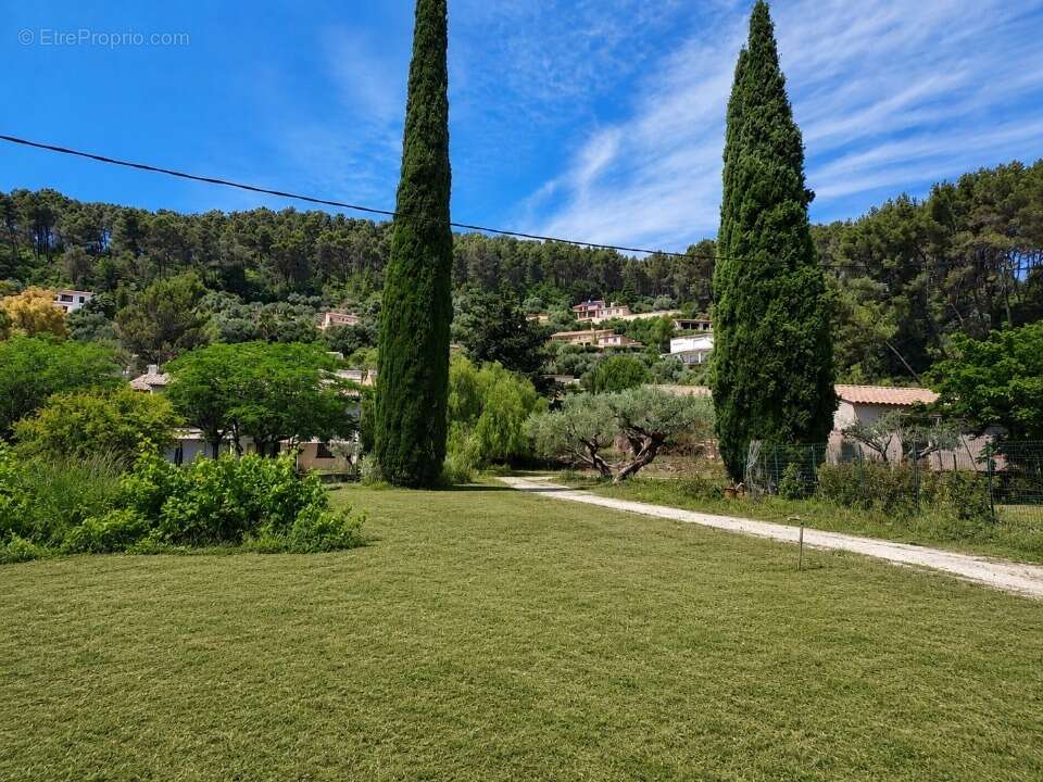 Terrain 500 m² à Sollies-Pont  - photo 4