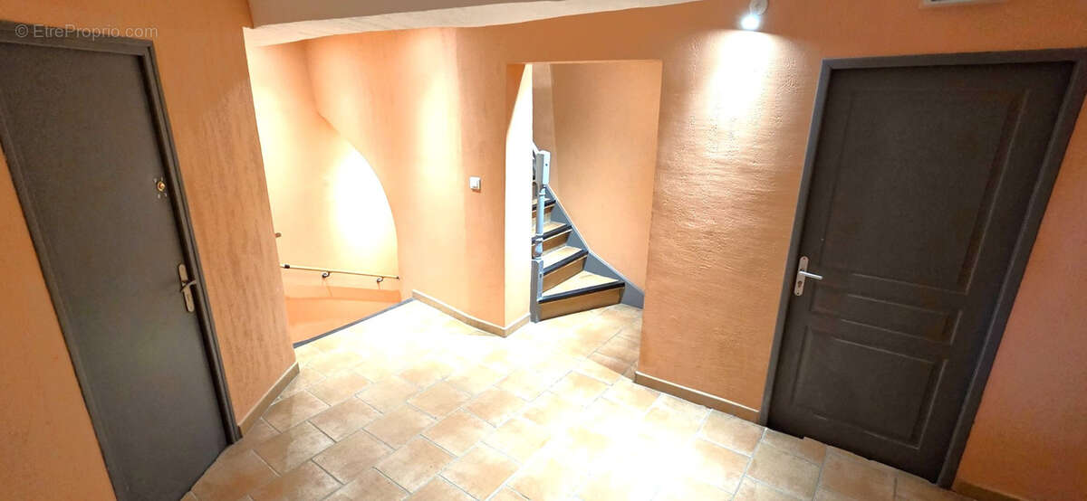 Appartement à TRANS-EN-PROVENCE