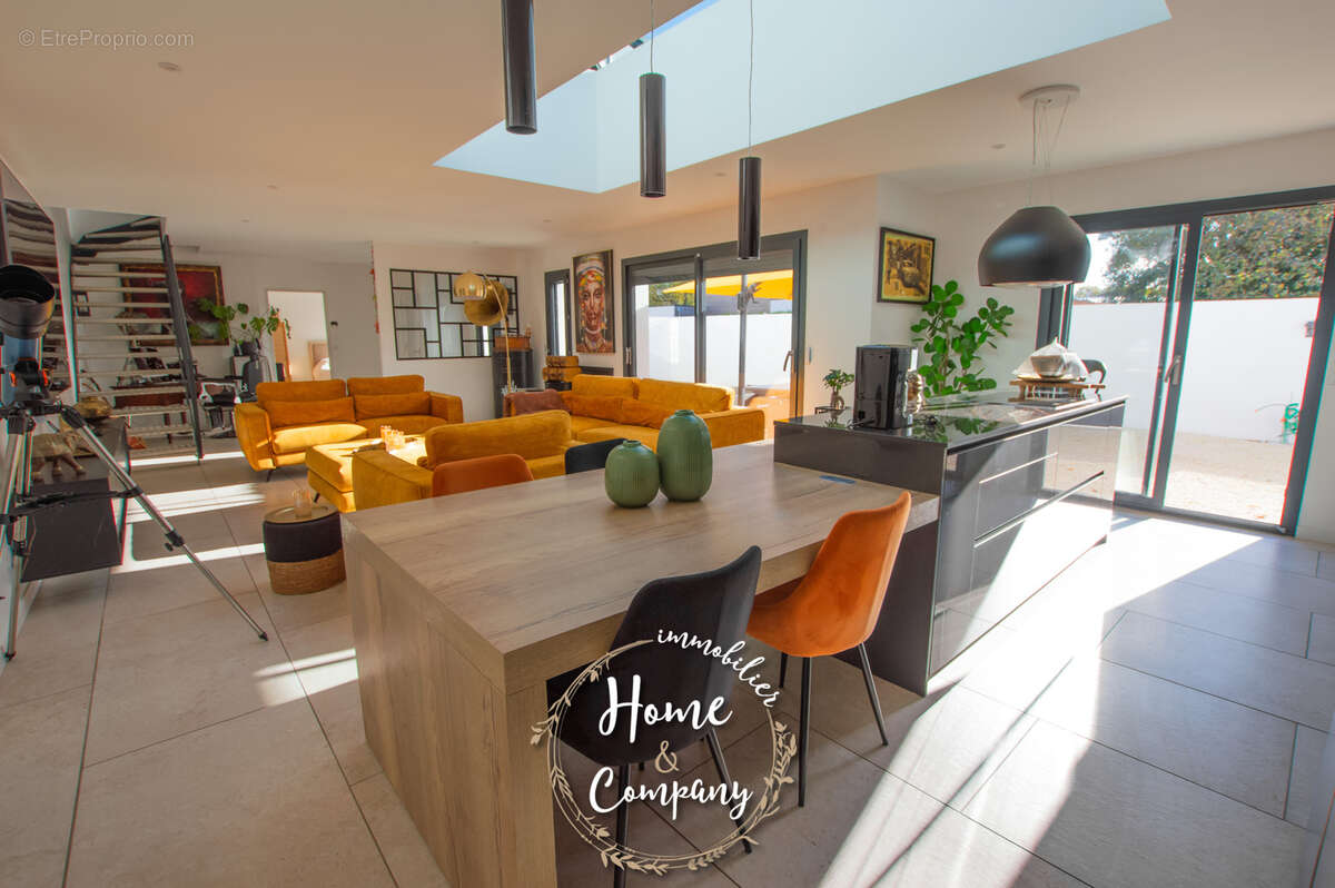 Maison à SAINT-SULPICE-DE-ROYAN