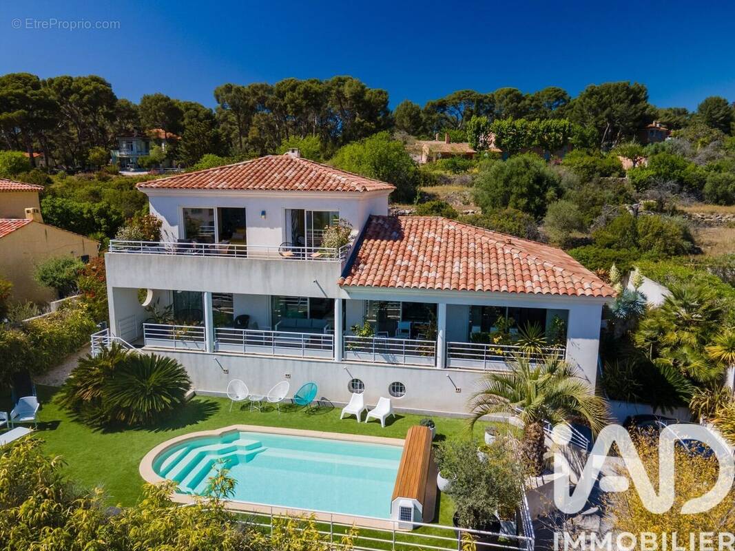 Photo 1 - Maison à LA CIOTAT