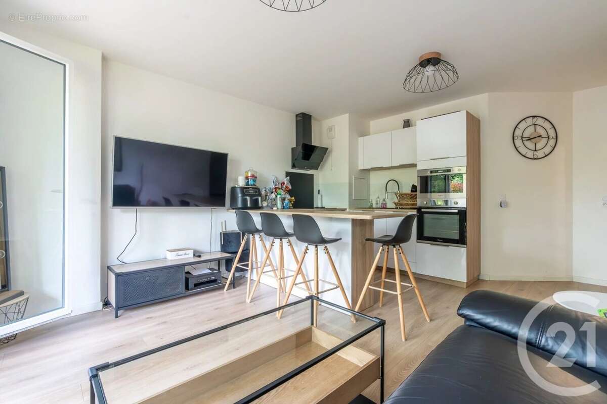 Appartement à LE PLESSIS-TREVISE
