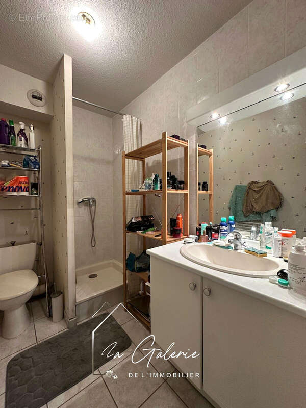 Appartement à SAINT-MARTIN-D'HERES