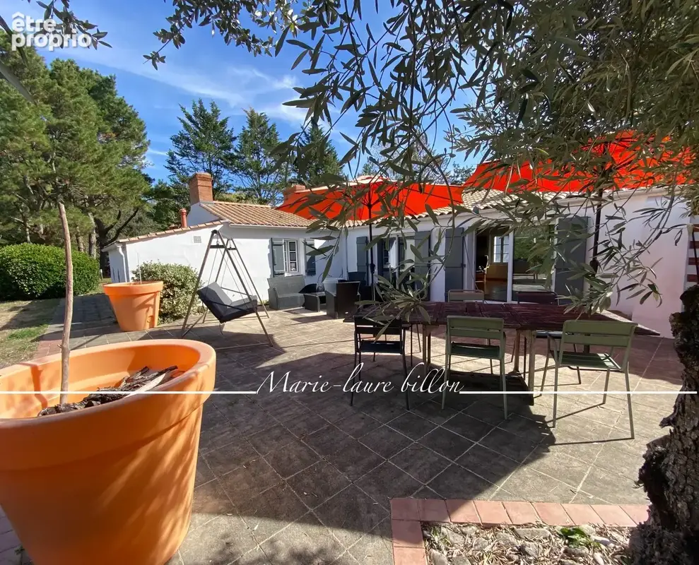 Maison à vendre 7 pièces SAINT HILAIRE DE RIEZ (85), longère+sa maison d'amis+annexes+piscine , parcelle 6000 m2 - photo 12