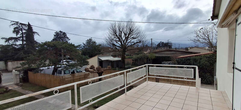 Maison à LABRUGUIERE