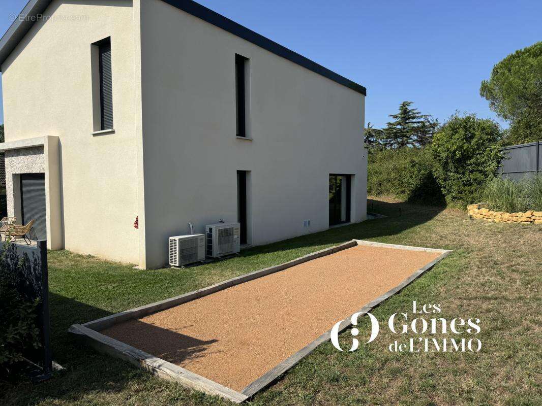 Maison à VAUGNERAY