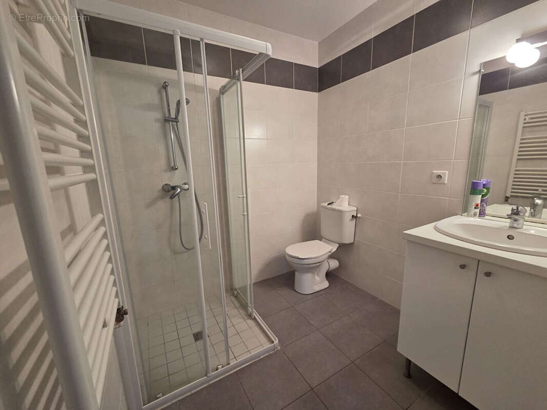 Appartement à PIERRES