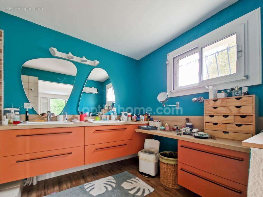 Maison de plus de 270M2 à vendre 9 pièces-5 chambres-piscine- HABAS (40) - photo 18