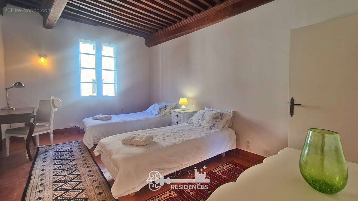 Appartement à UZES
