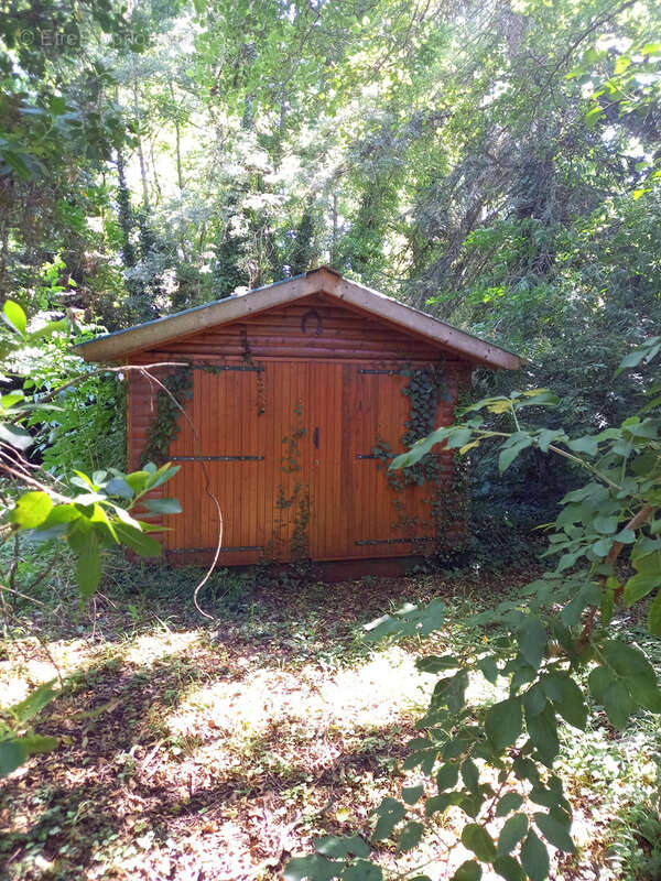 Maison à SAINT-CHRISTOLY-DE-BLAYE