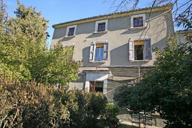 Maison à BONNIEUX