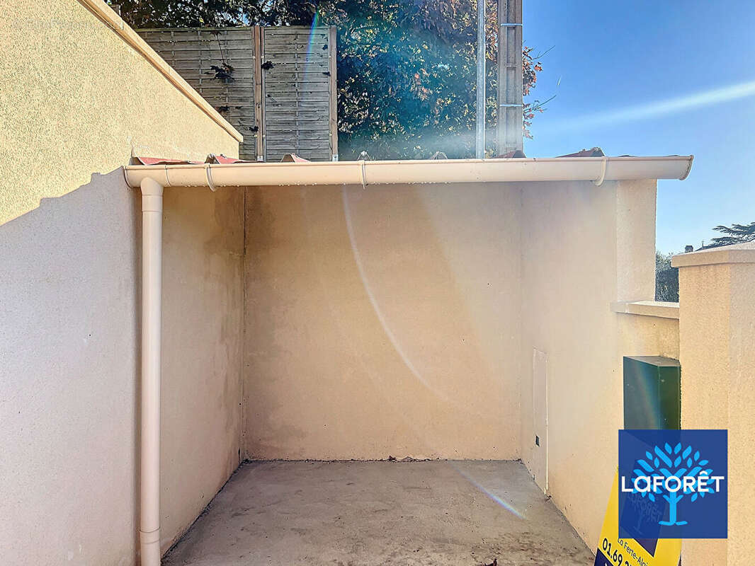 Maison à LA FERTE-ALAIS