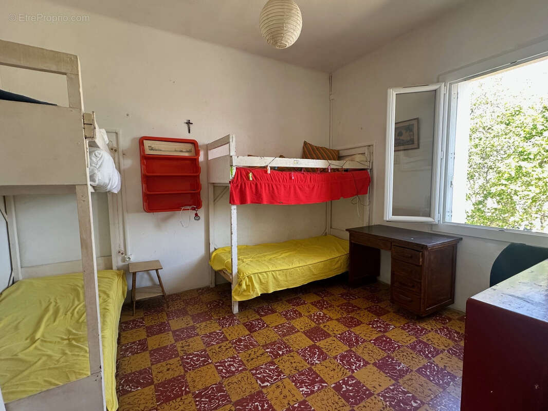 Appartement à MAUGUIO