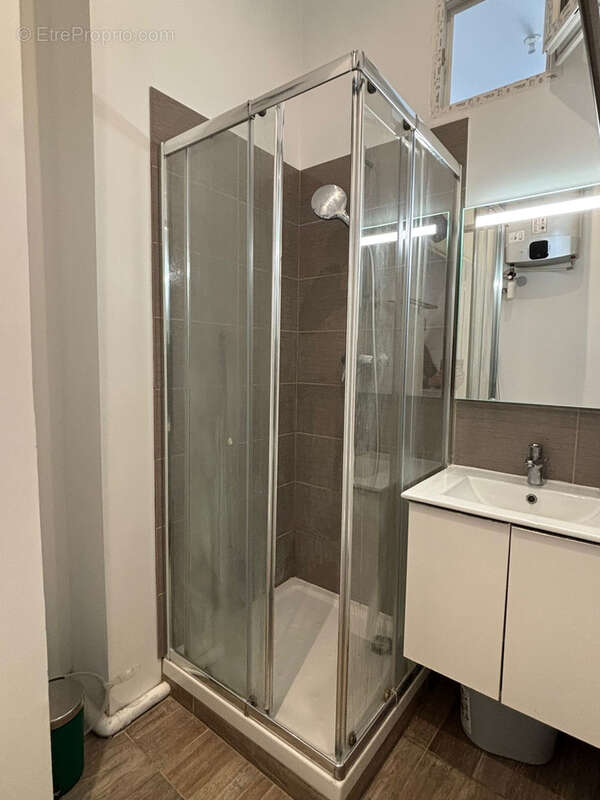 Appartement à MARSEILLE-2E