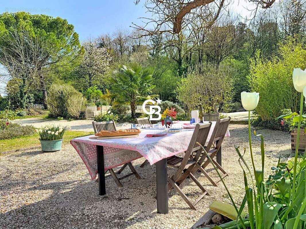 Maison à DOMPIERRE-SUR-CHARENTE