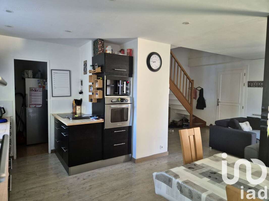 Photo 6 - Maison à CHATENAY-SUR-SEINE