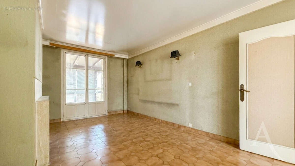 Maison à MONTREUIL